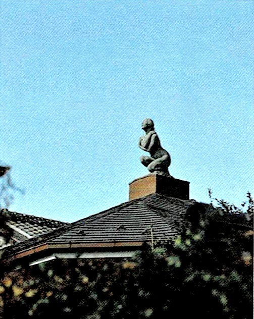朝倉文夫「浴光」（1921）